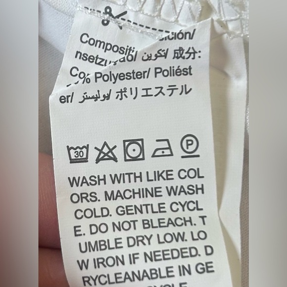 SHEIN White Button Down Shirt with Knot Detail. Size 2X - Picture 6 of 6